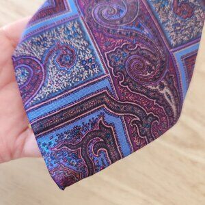 Vintage Christian Dior Made in USA Italian Silk Floral Paisley Neck-Tie Blue Red